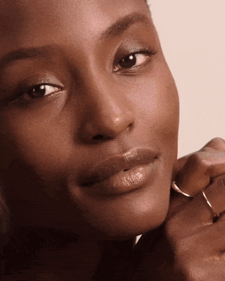 Epigenética e Beleza: A Reinvenção do Double Serum pela Clarins