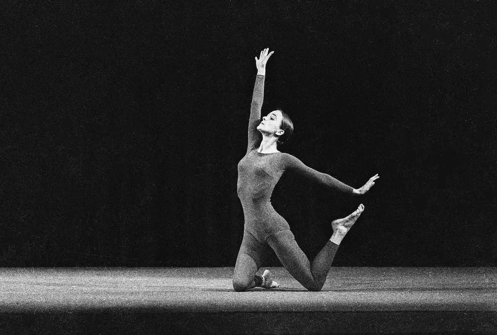 Pina Bausch y la redefinición de la danza como experiencia teatral