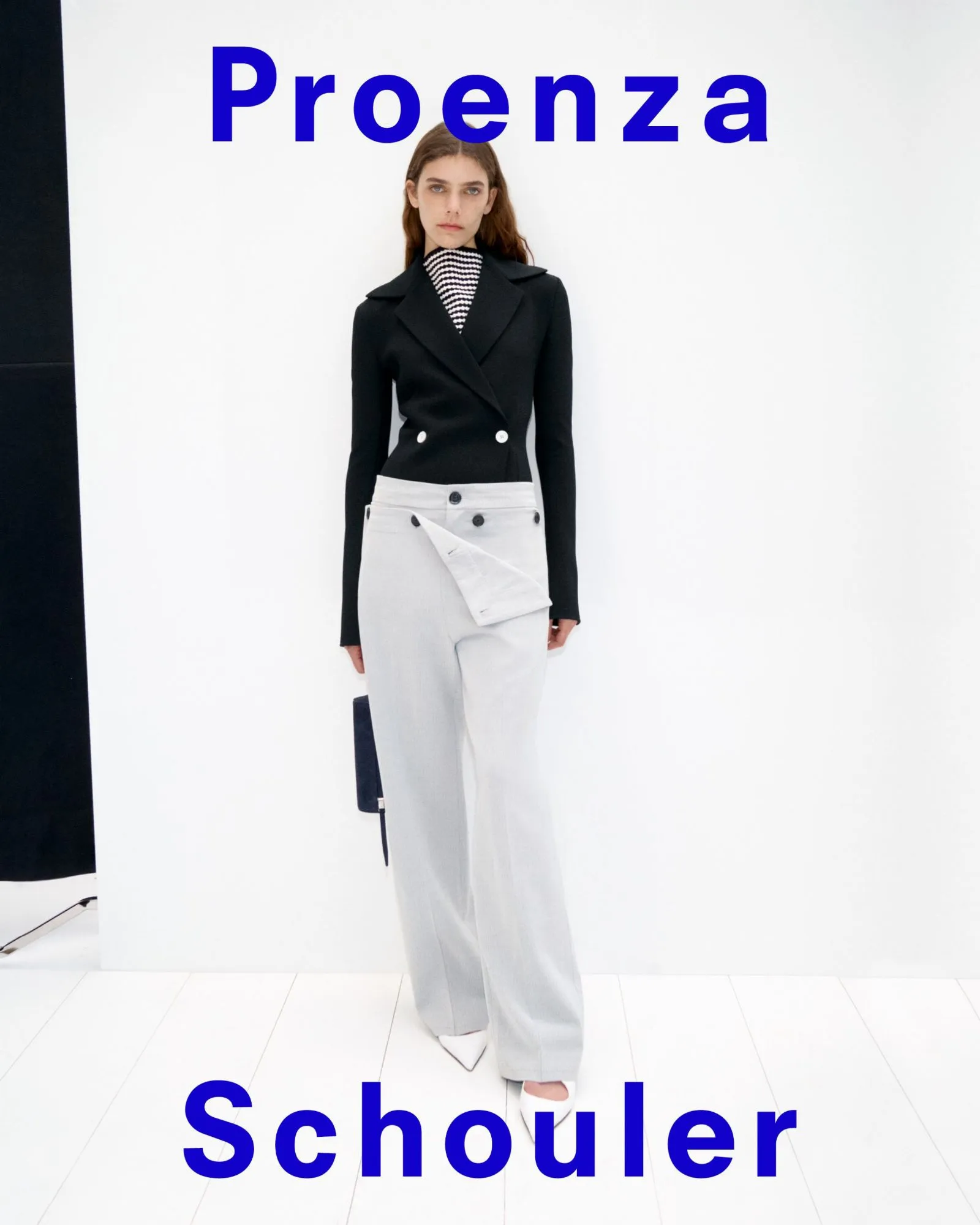 A Simplicidade Atemporal de Proenza Shoulder