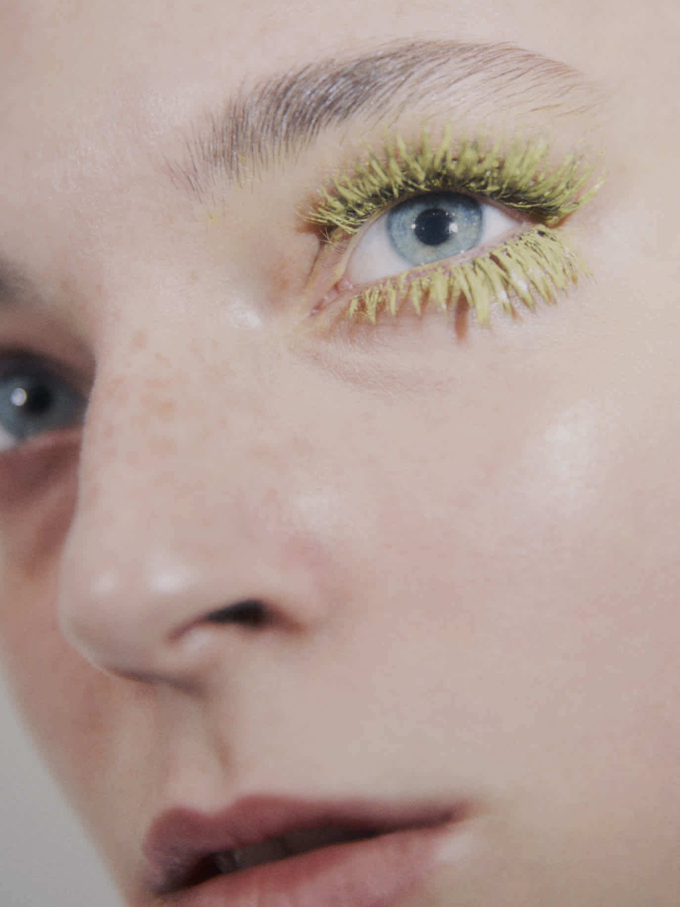 The Mirror: Care Natural Beauty Vit C Plus